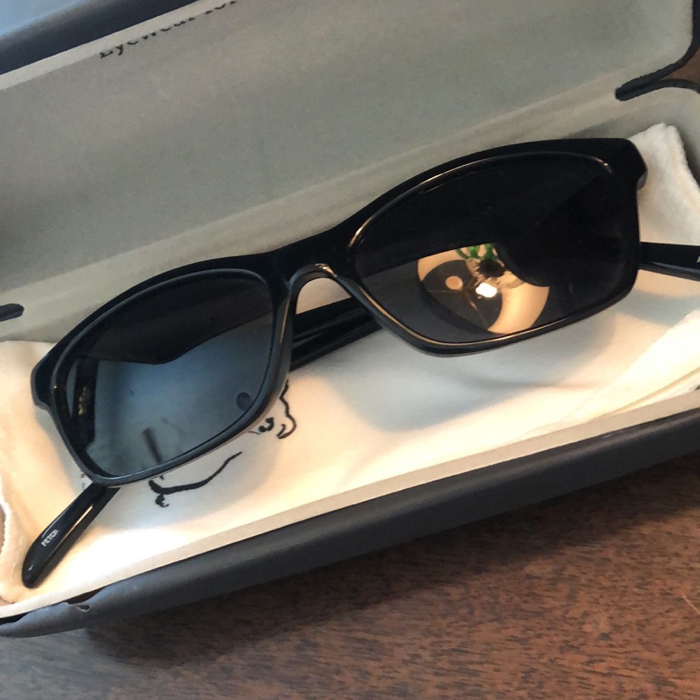 Fetch Sunglasses - Picture 2 of 5